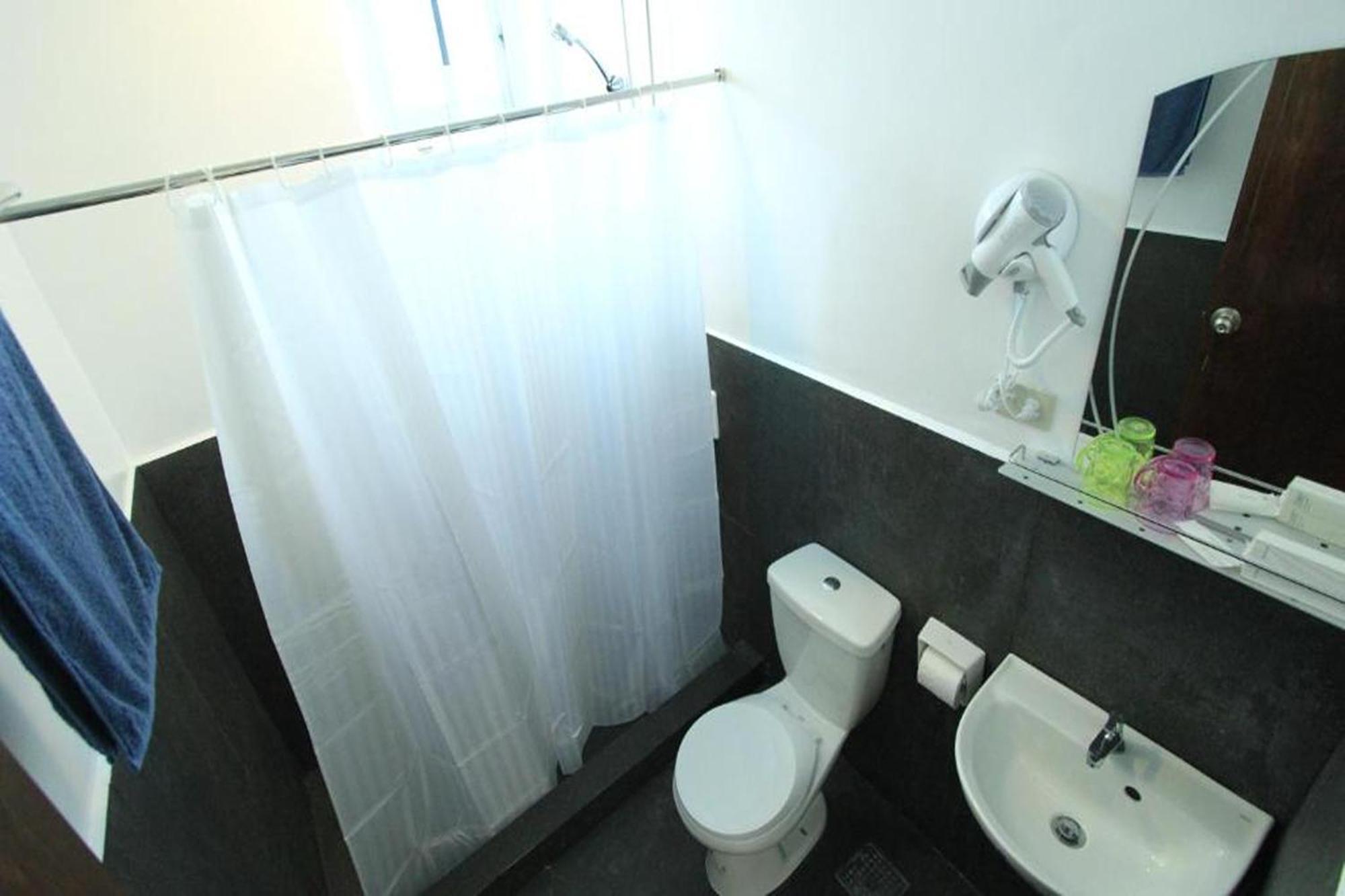 Hotel Bluewave