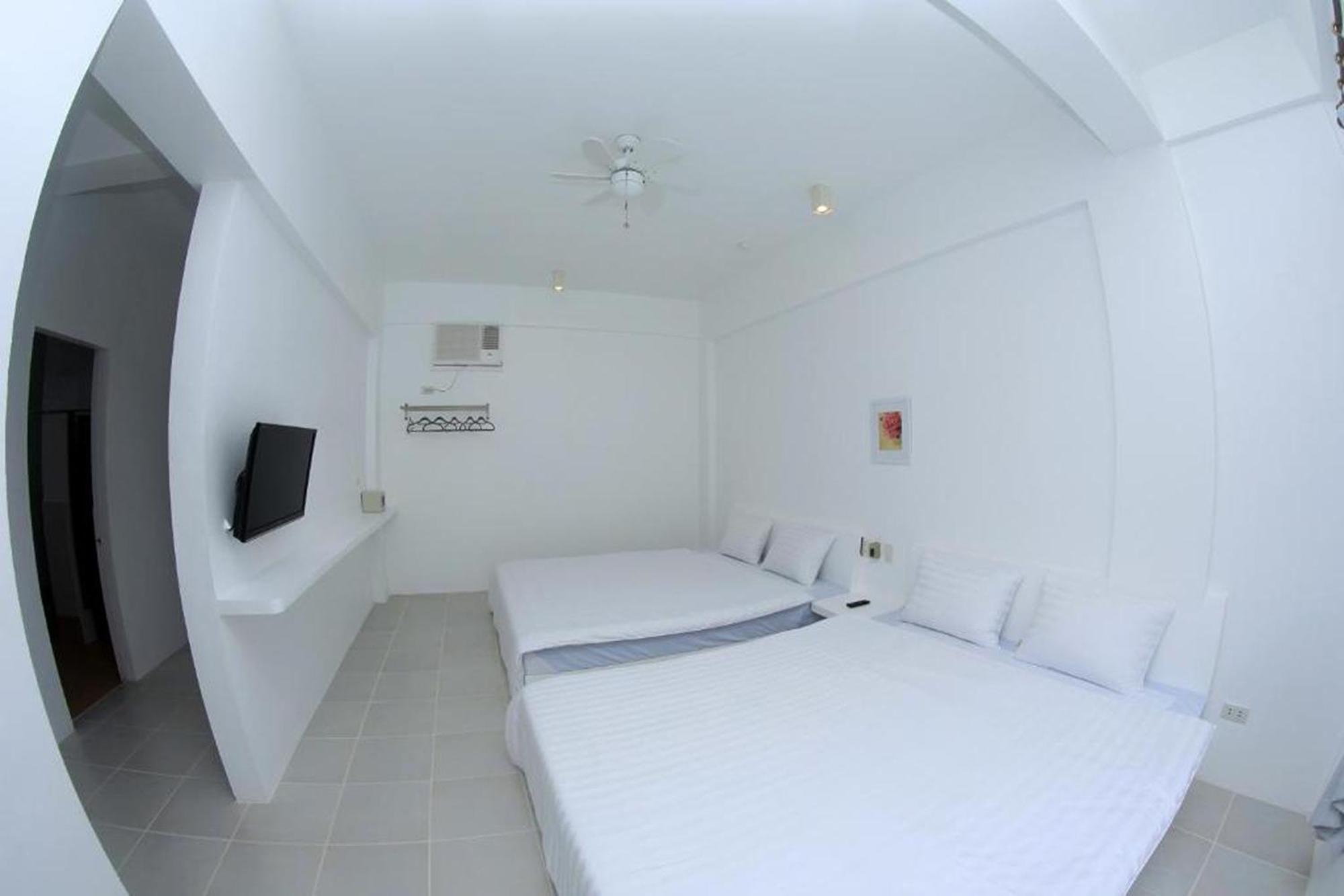 Bluewave Hotel Coron