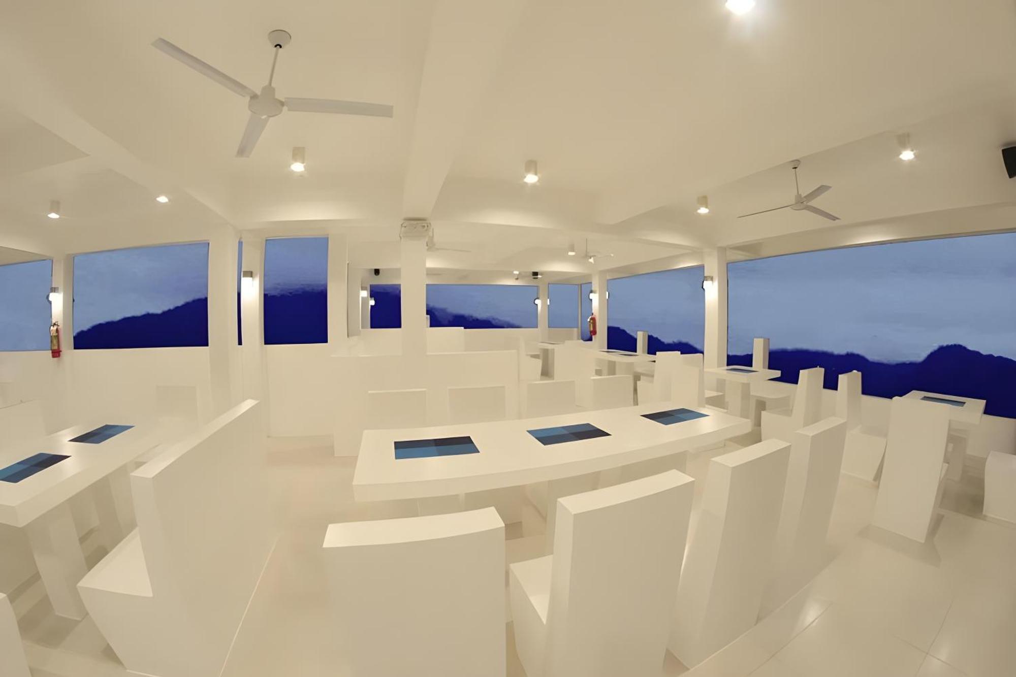 Hotel Bluewave